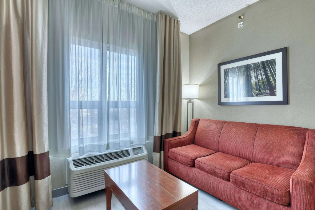 Comfort Suites Madison West