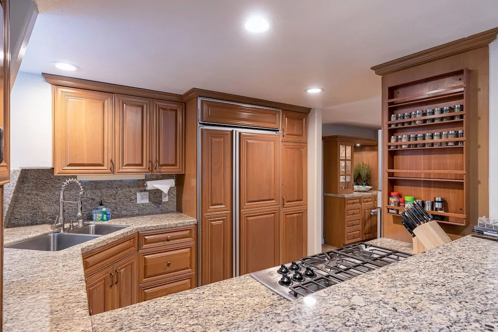 New Listing! Amazing Lake Getaway, Near Slopes 5 Bedroom Home