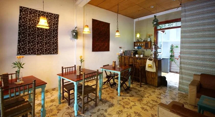 La Casa Cafe Guesthouse