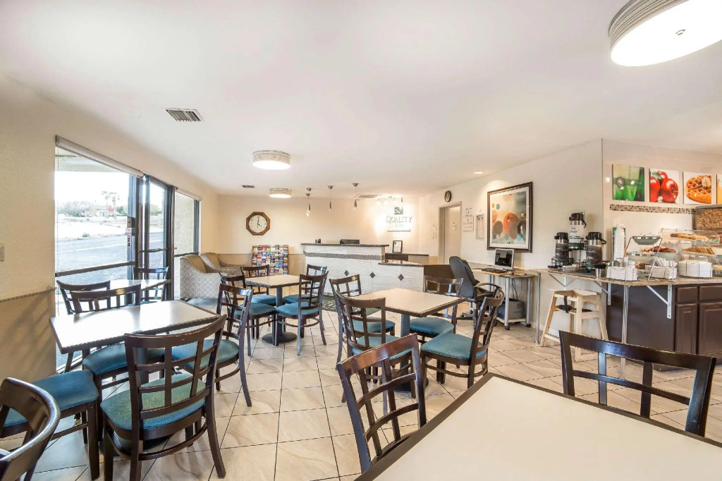 Lake Mead Inn