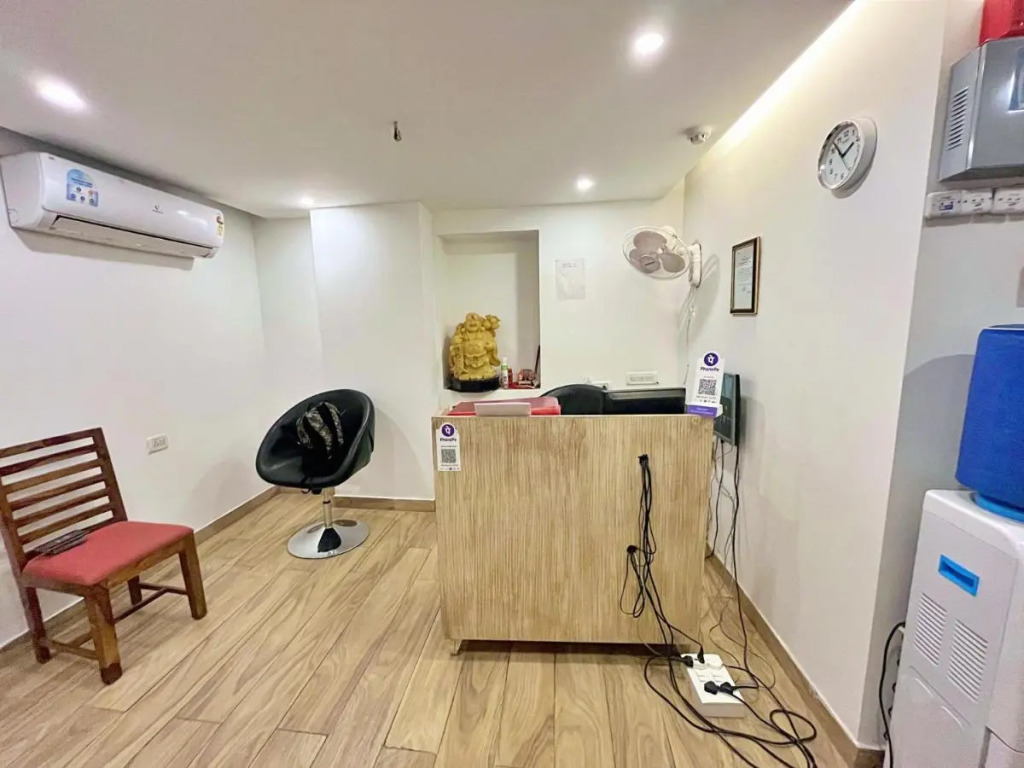 Red Rose Homestay - Rooms with Kitchenette