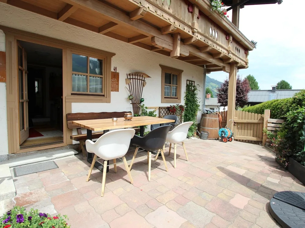 Cosy Apartment With Garden in Salzburger Land