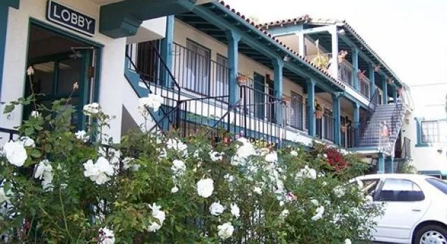 Fiesta Inn & Suites