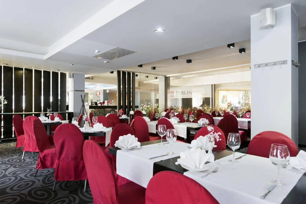 Metropol Hotel