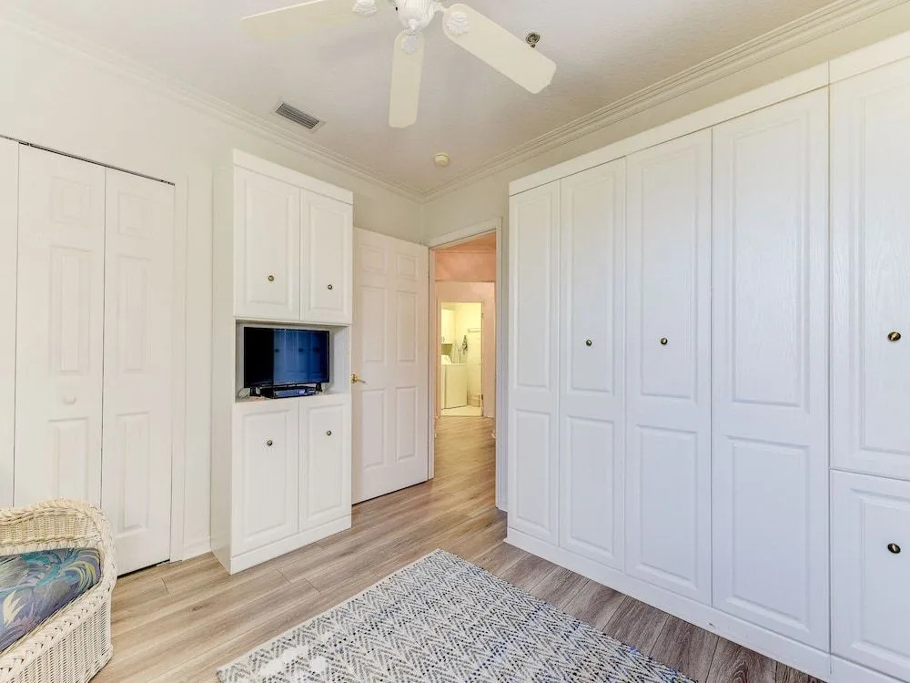 South Beach Club 205 by Distinctive Beach Rentals