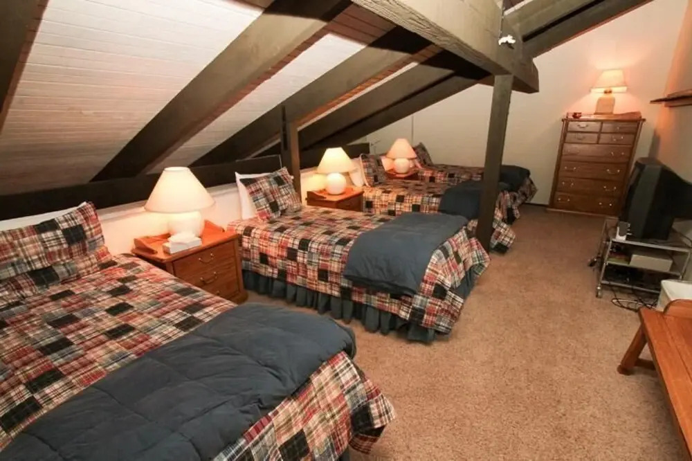 Discovery 4 #160, Loft 2 Bedroom Condo