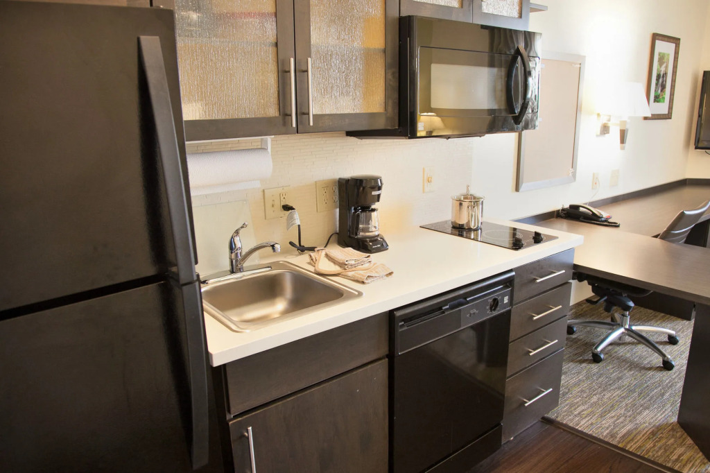 Candlewood Suites Alexandria by IHG