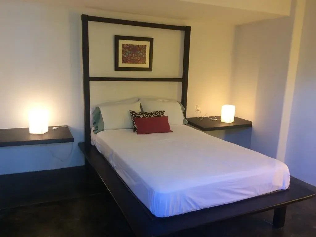 Manta Raya Hotel - right on the beach