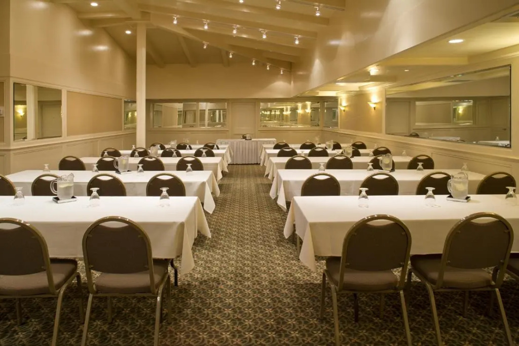Best Western Seven Seas