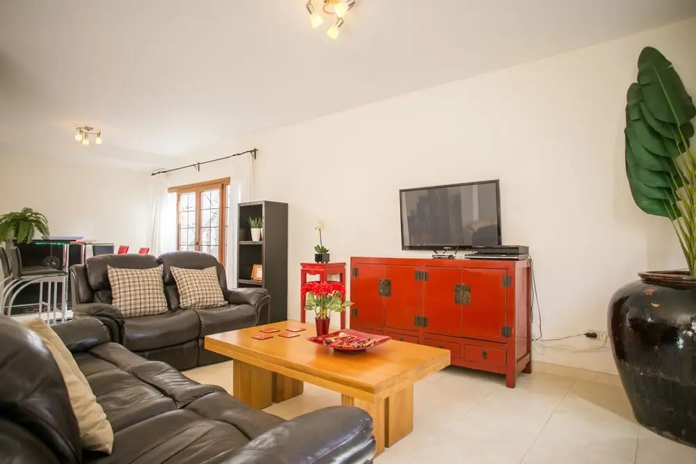 Luxury Villa With Private Heated Pool 15