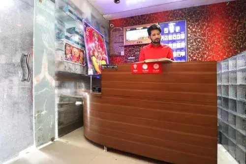 OYO 28162 Hotel Prince
