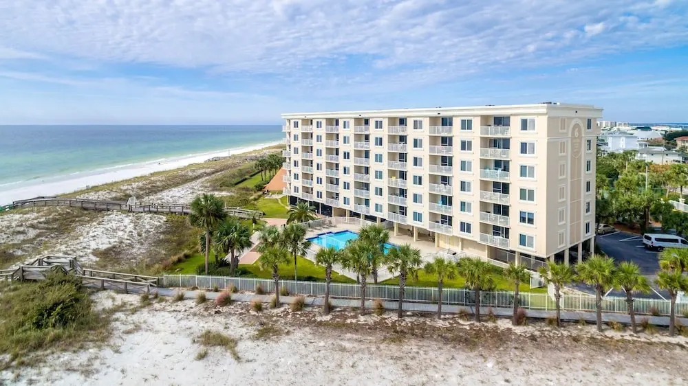 Destin On The Gulf 304 2 Bedroom Condo by RedAwning