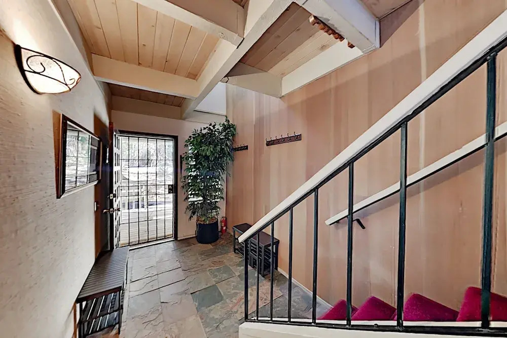 Kingwood Village Condo with Sparkling Pool -- Near Beach & Northstar