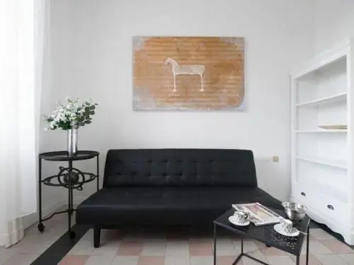 Bacone Halldis Apartments