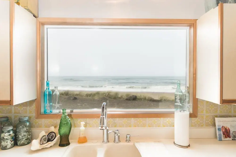 Neptune Hideaway 3 Bedrooms 1.5 Bathroom Home