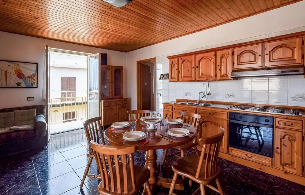 Amazing Apartment in Gioia Tauro With Wifi and 1 Bedrooms