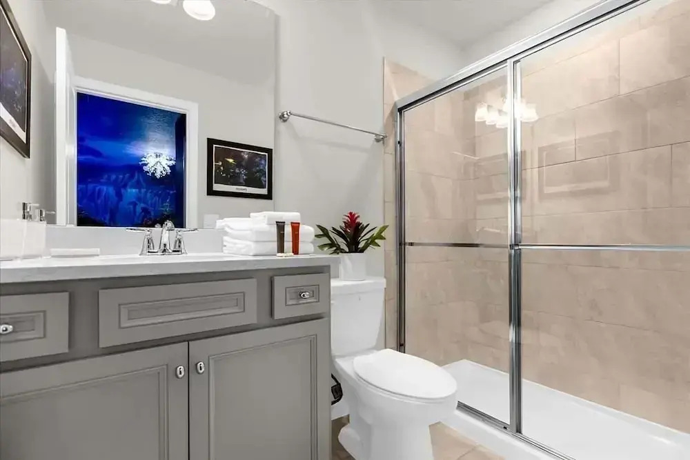Luxury Themed Villa with Pool Near Disney & Attractions