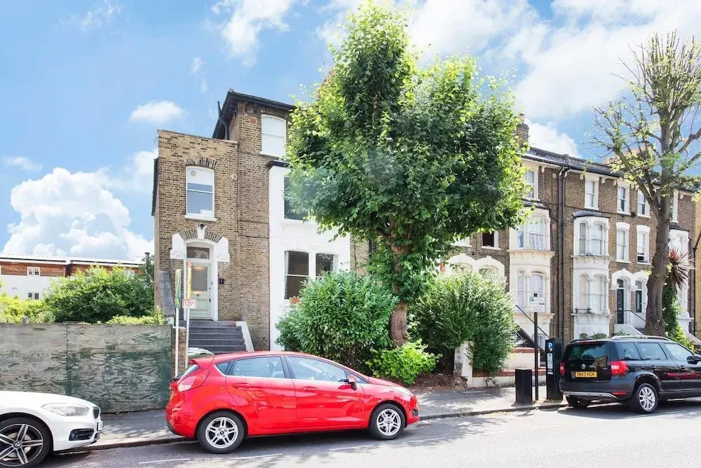 Charming 2BR garden flat in Clapham