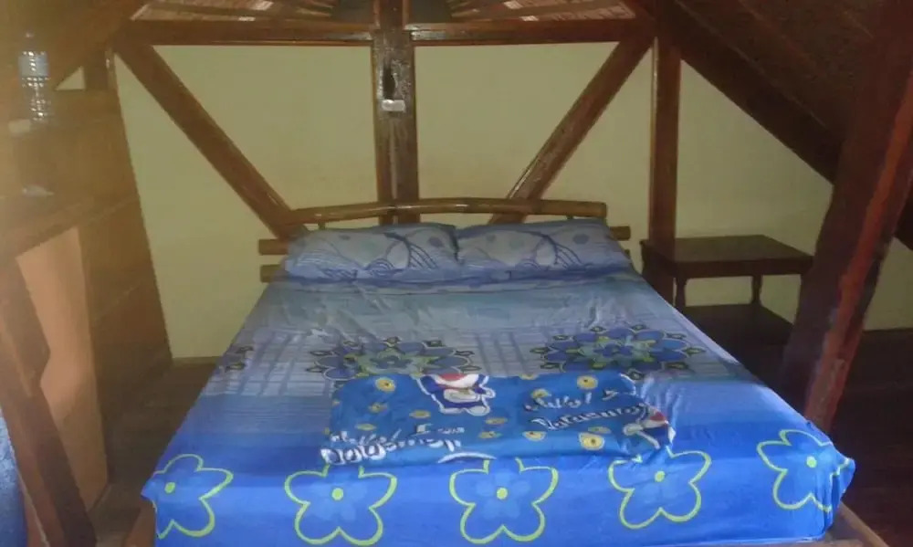 Henry's Hostel