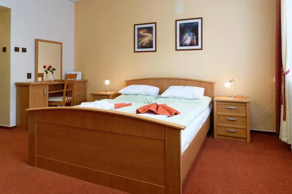 Hotel KAMU GARNI
