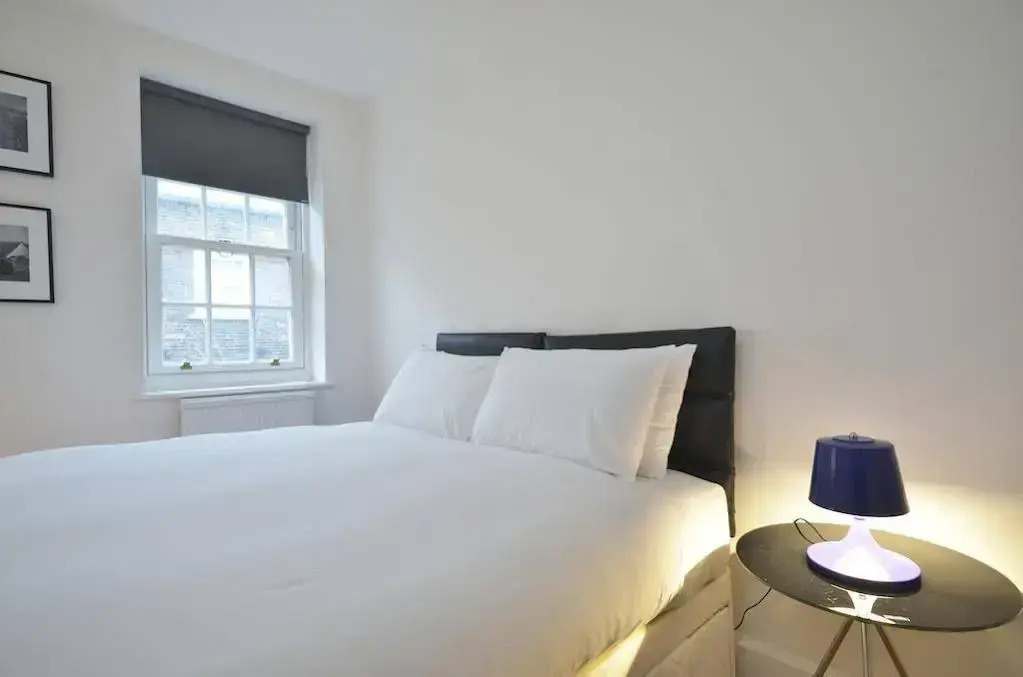 Uber London Theatre Land House