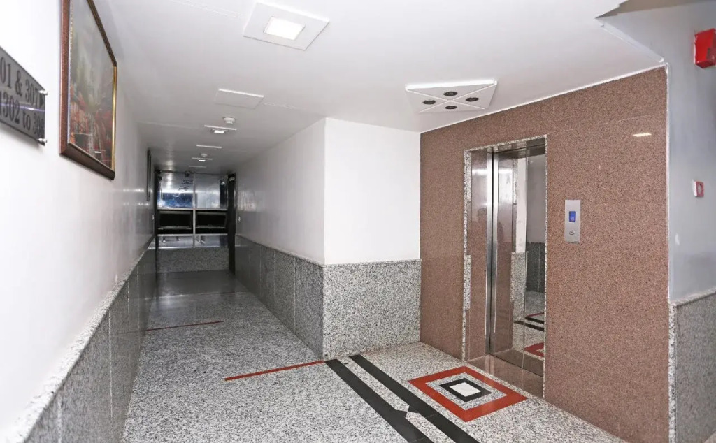 MD 9 Star Hotel