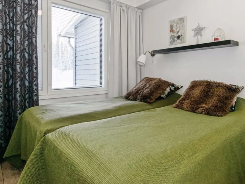 Skivillas 78 ukkohalla (2)