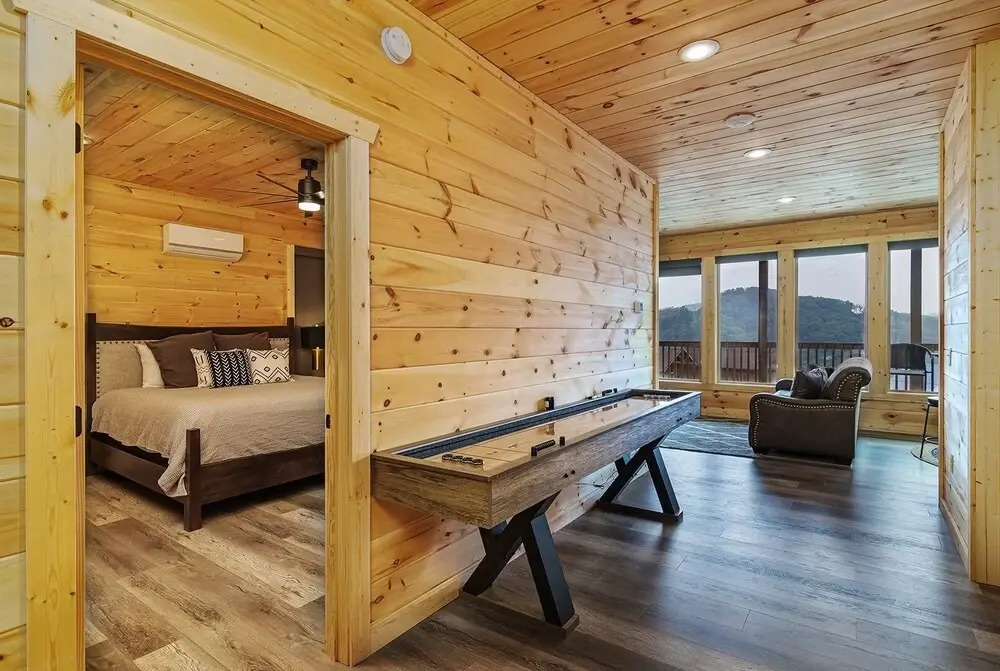 A Cabin On The Rocks - 3 Bedrooms, 3.5 Baths, Sleeps 10 3 Cabin by RedAwning