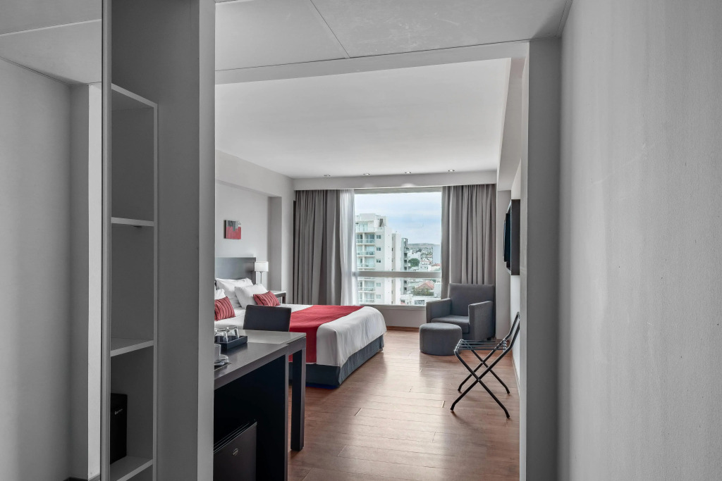 Dazzler by Wyndham Puerto Madryn