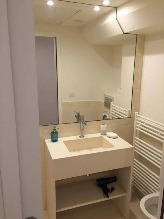 Bellechasse Suite Apartment
