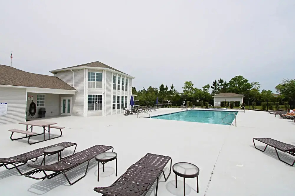 Colony Club F3 2 Bedroom Condo by RedAwning