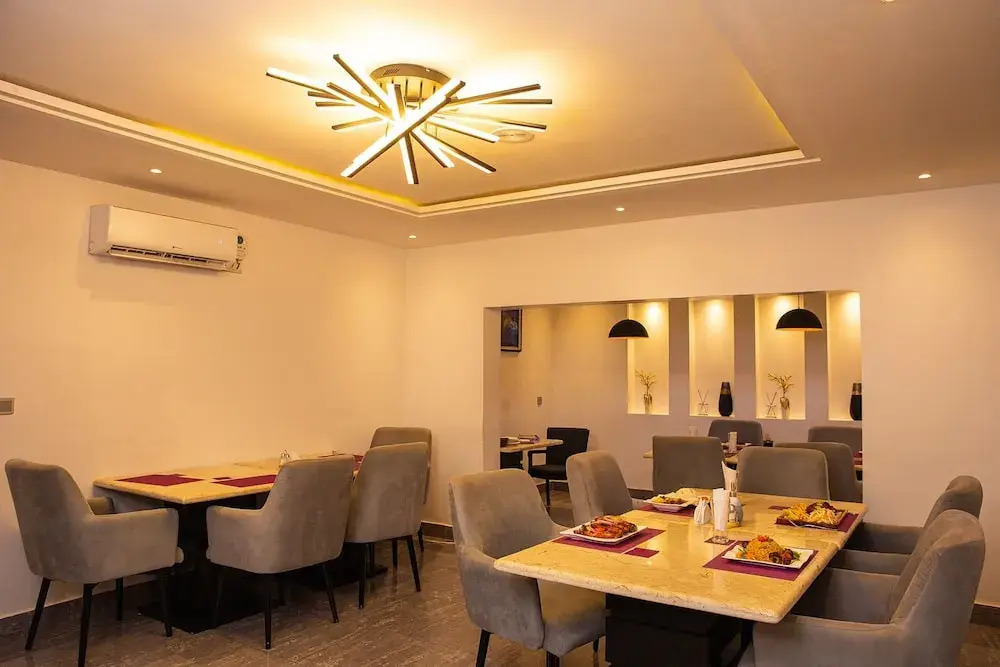Prosbel Hotel