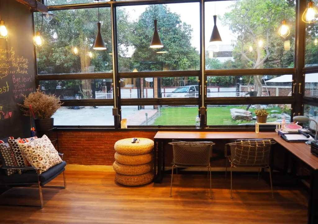 Sherloft Home & Hostel