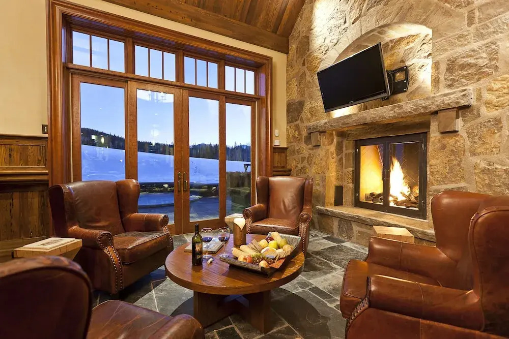 Hood Park Manor - 9 Br Home