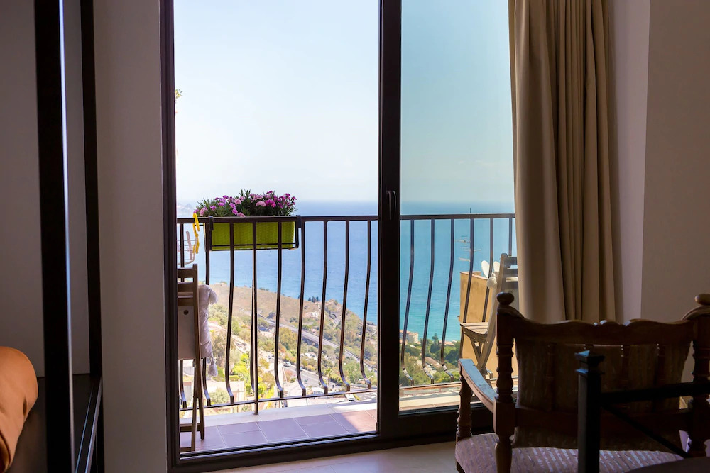 Taormina Centro Apartment