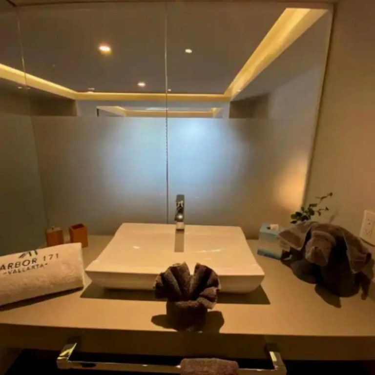 Apartamento con Piscina Frente al Mar en Puerto Vallarta