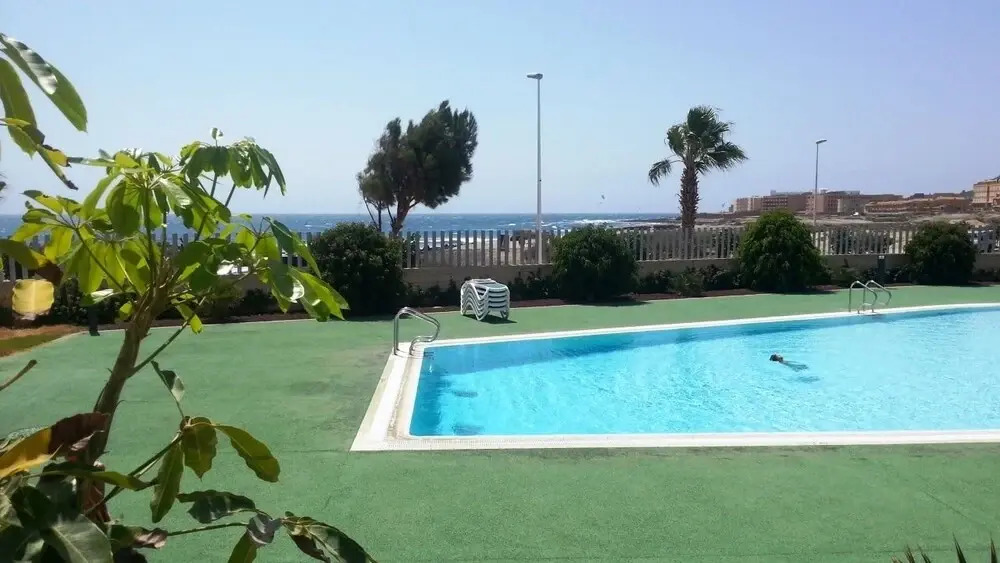 Bajo F. Médano. Playa Jaquita. Piscina