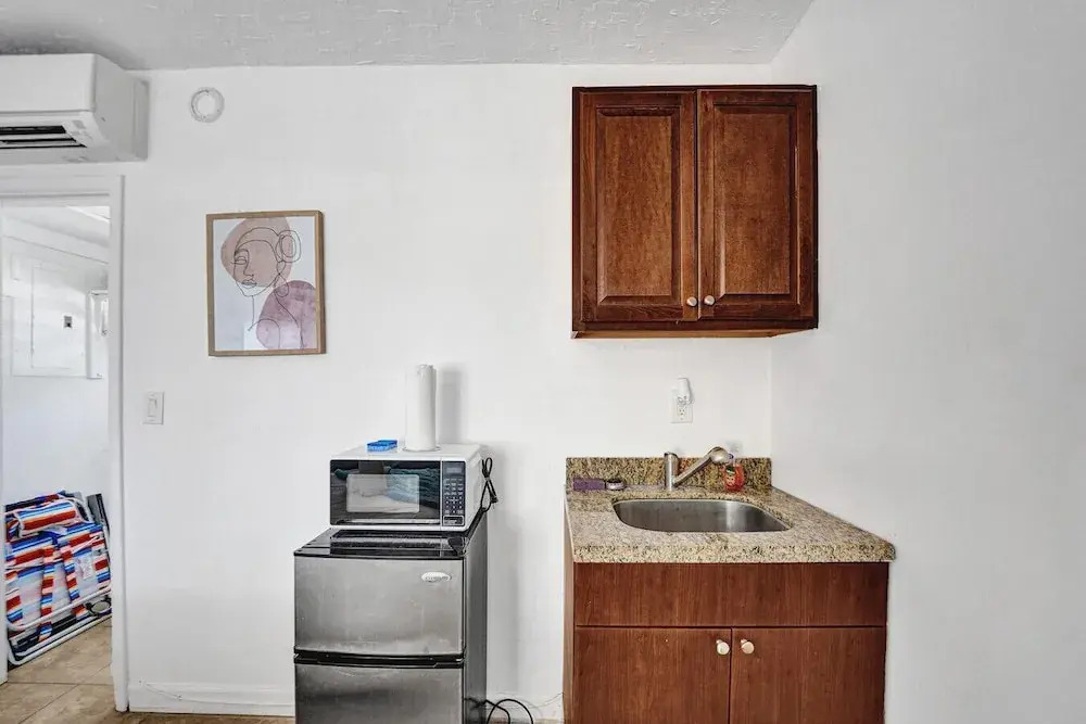 Desoto 2 Bedrooms Second Floor