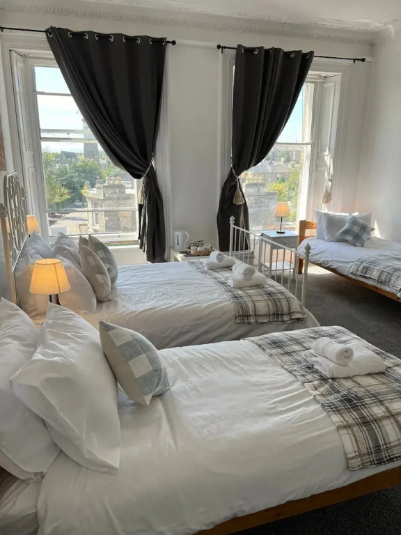 Edinburgh Travel Guest House