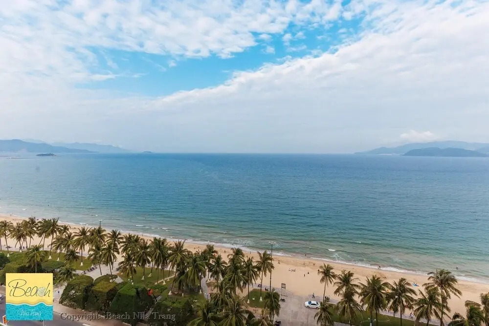iBeach Luxury Seaview Apartment