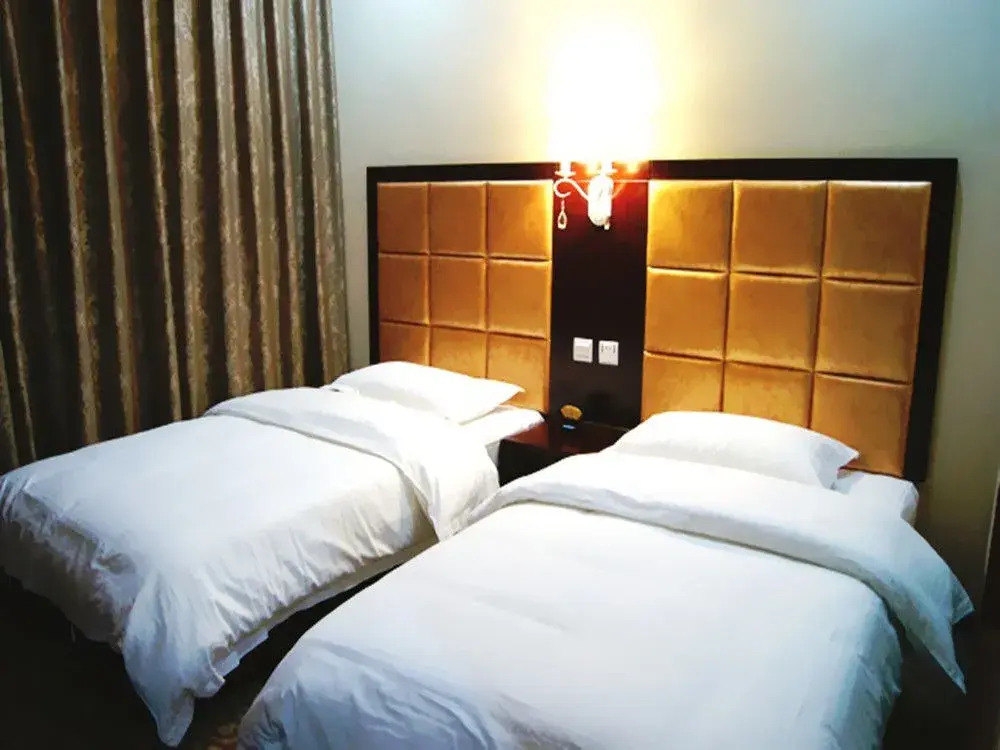 Kunming Tong Yi Business Hotel