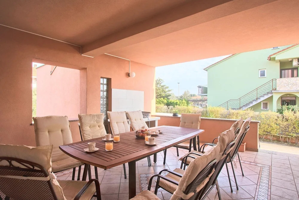 Apartment 1564
