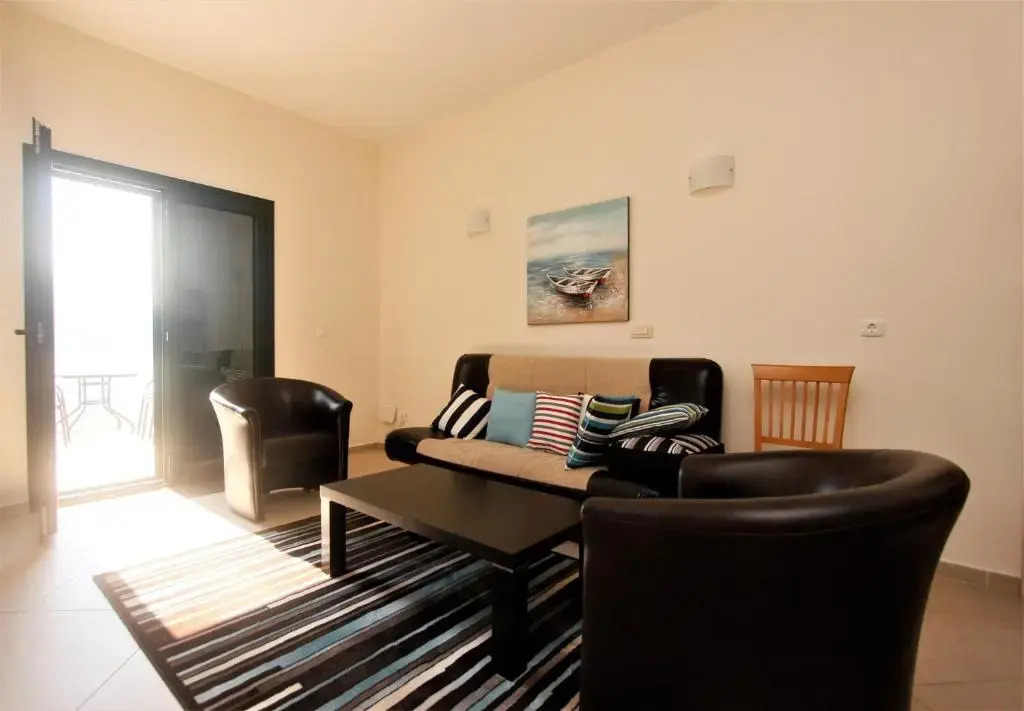 1 BR Apartment in Boka Heights