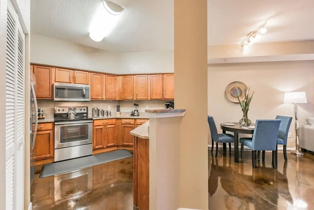 Channelside Apartment BC-320
