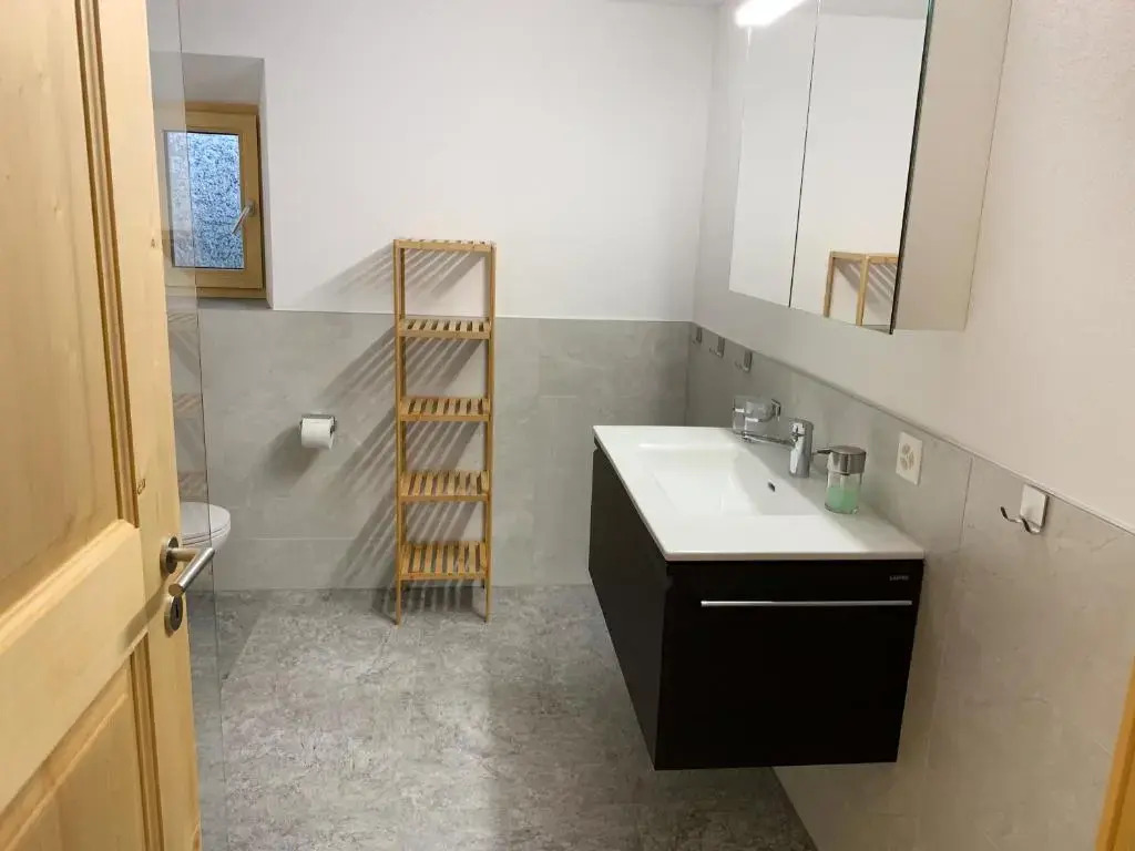 Moderne Ferienwohnung 1-6 Pers