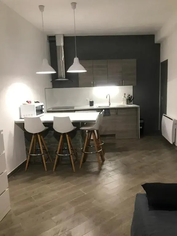 Studio Centre ville Castellane