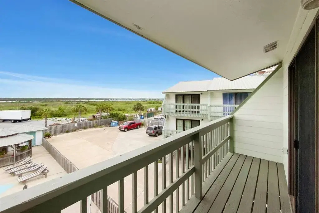 Beach Walk 18 - Newly updated, Just across the street from the Beach!