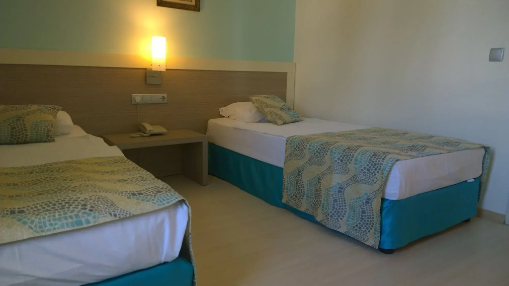 Queen Resort