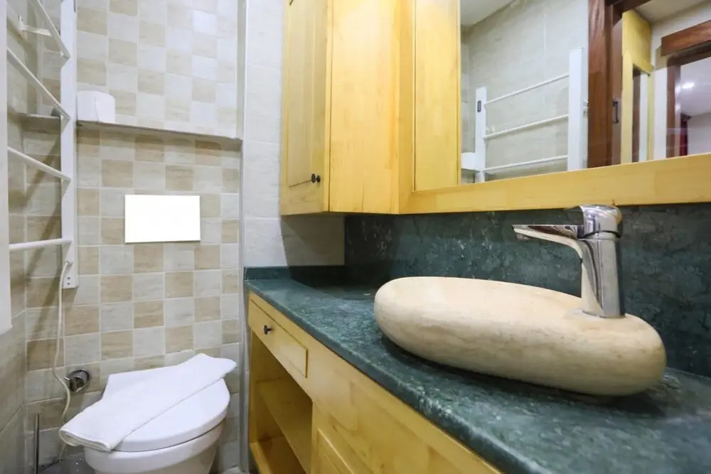 House Near Trendy Attractions and Close to Taksim
