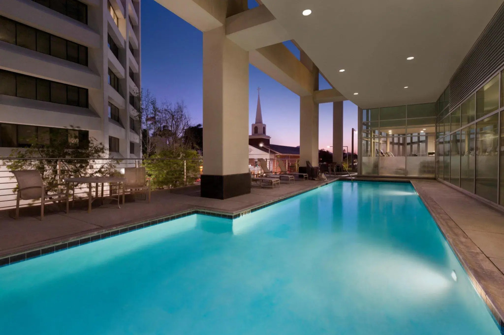 Embassy Suites Los Angeles Glendale